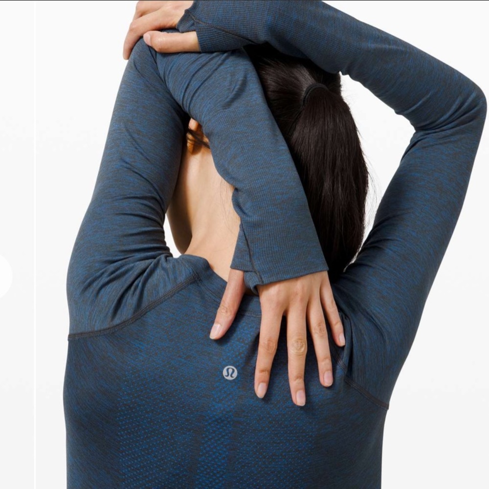 Long sleeve Lululemon Swiftly Tech in Wild Bluebell